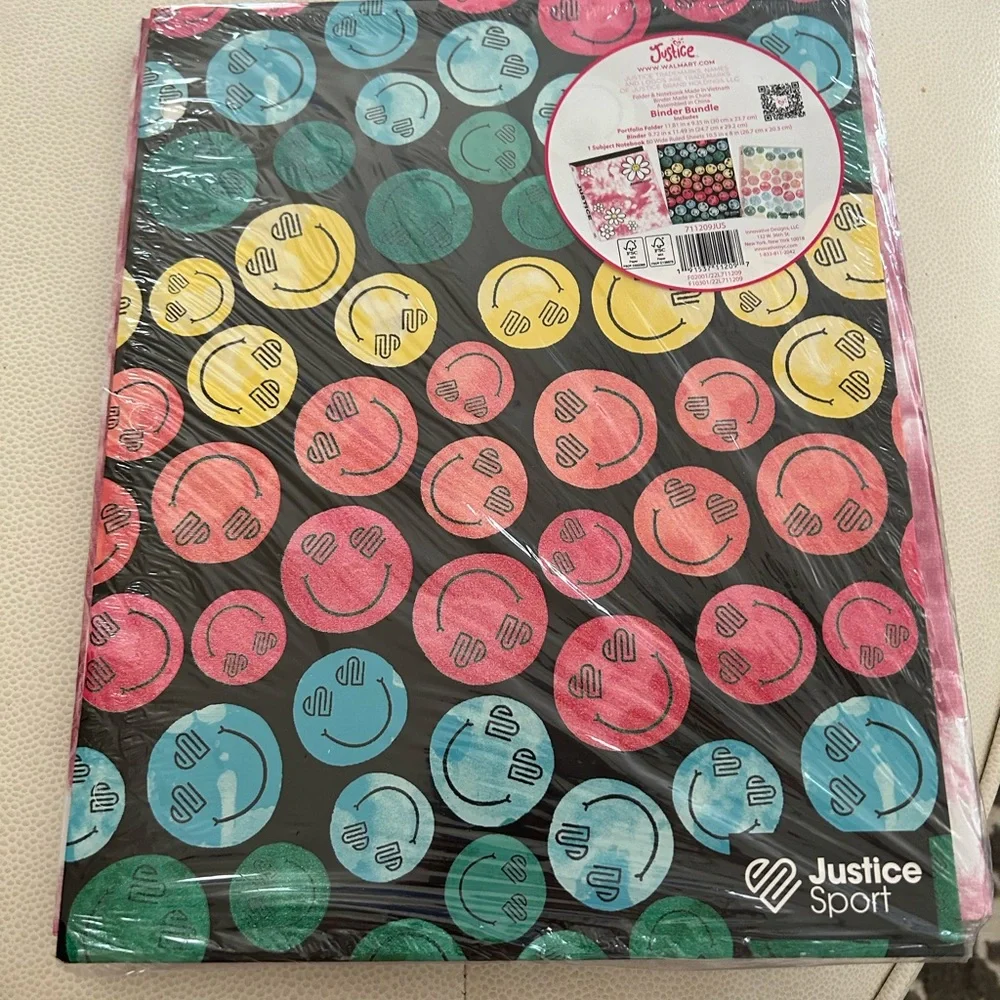 Justice Sport Notebook Binder Bundle NEW Paper Pocket Folder Colorful Happy Face
